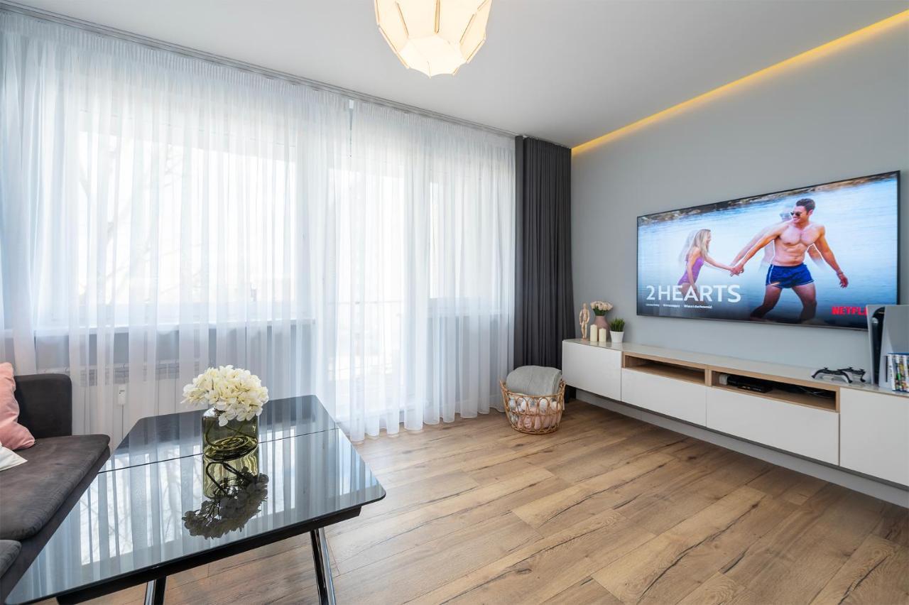 Golden Sands - Winda, 2 Sypialnie Oraz Salon, Lozeczko Turystyczne, Balkon, Play Station 5, Ekspress Do Kawy, Atlas Arena, Zoo, Fala วูดช์ ภายนอก รูปภาพ